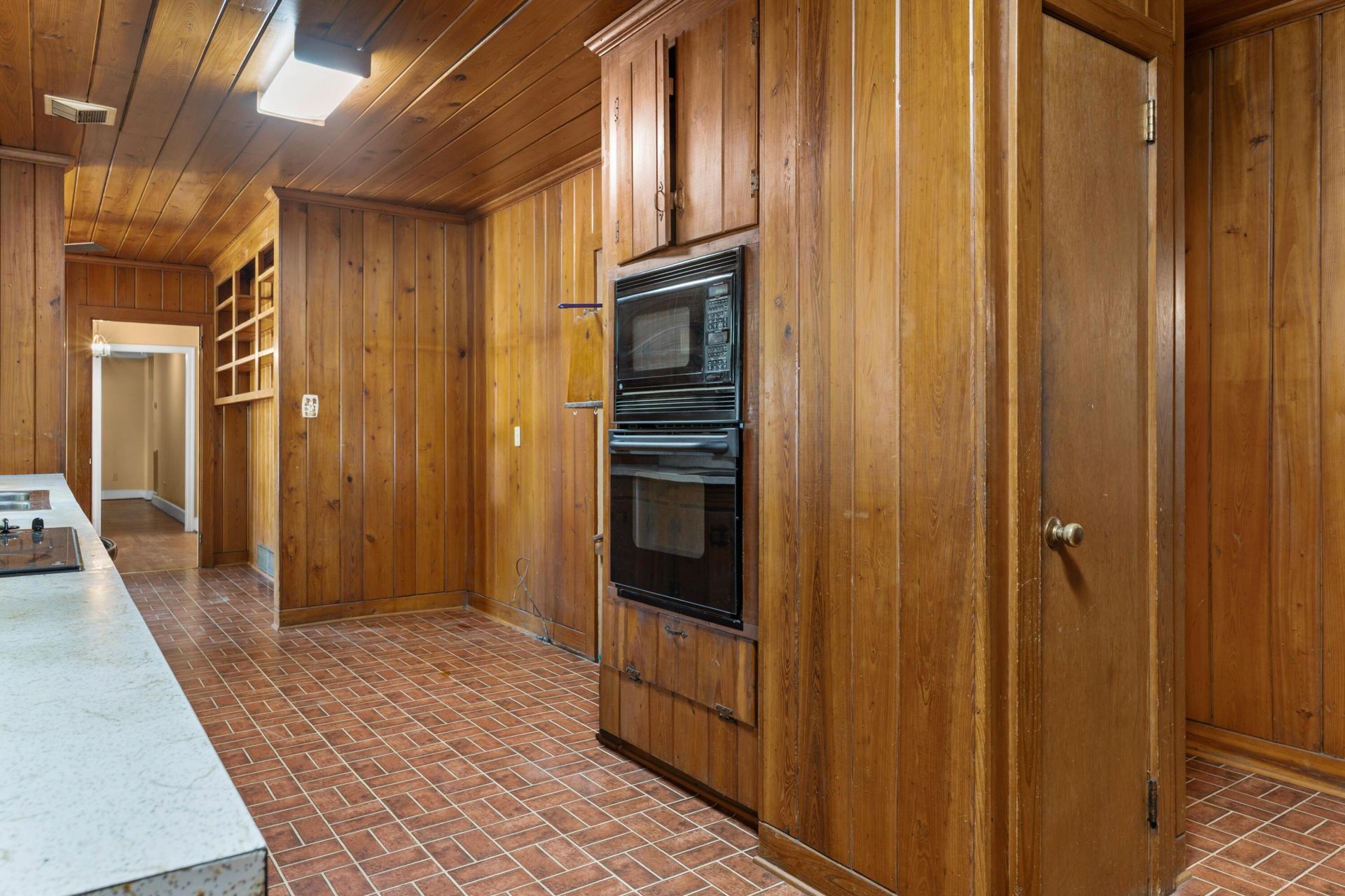 3022 Cordova Road Photo 12