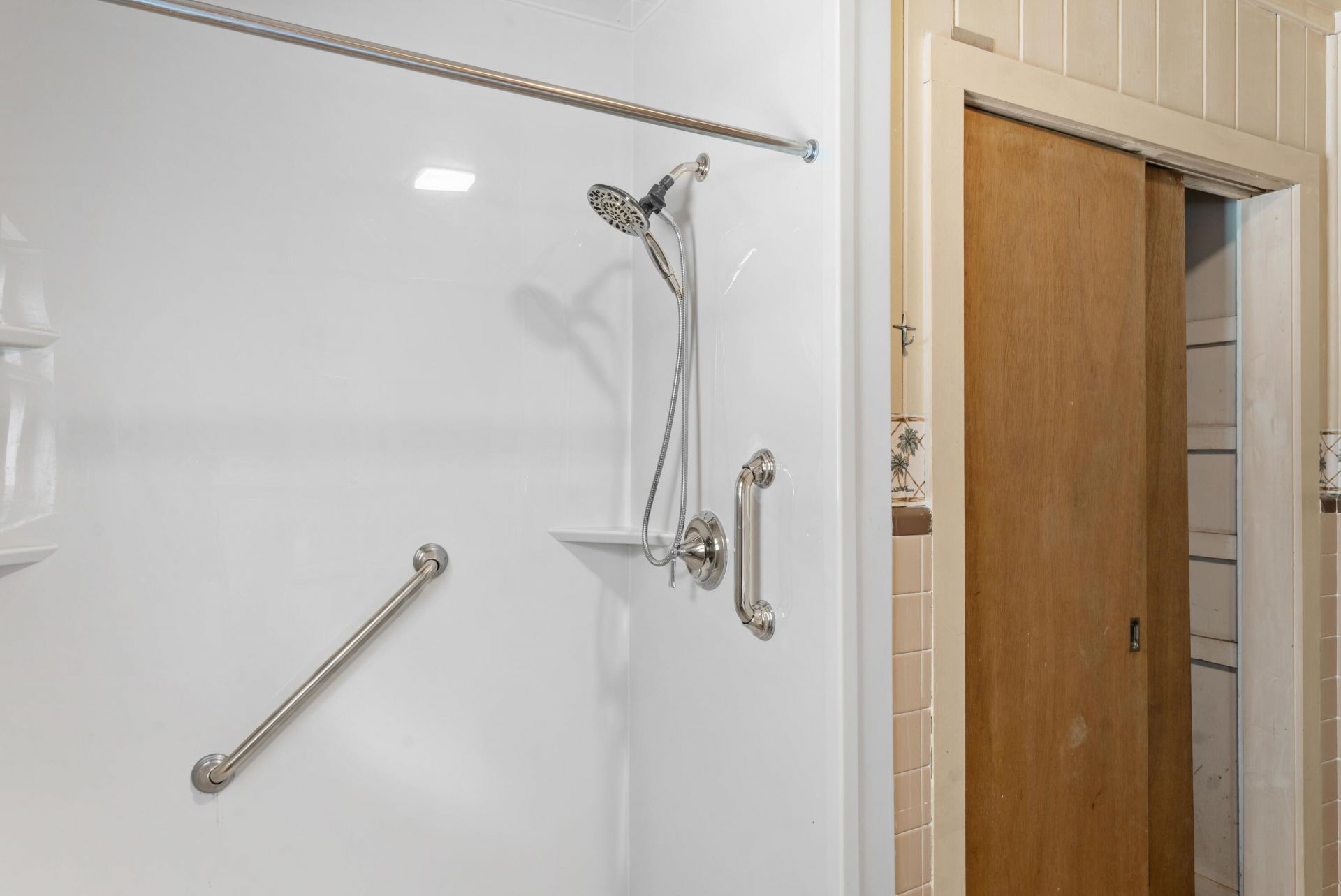 3022 Cordova Road Photo 23