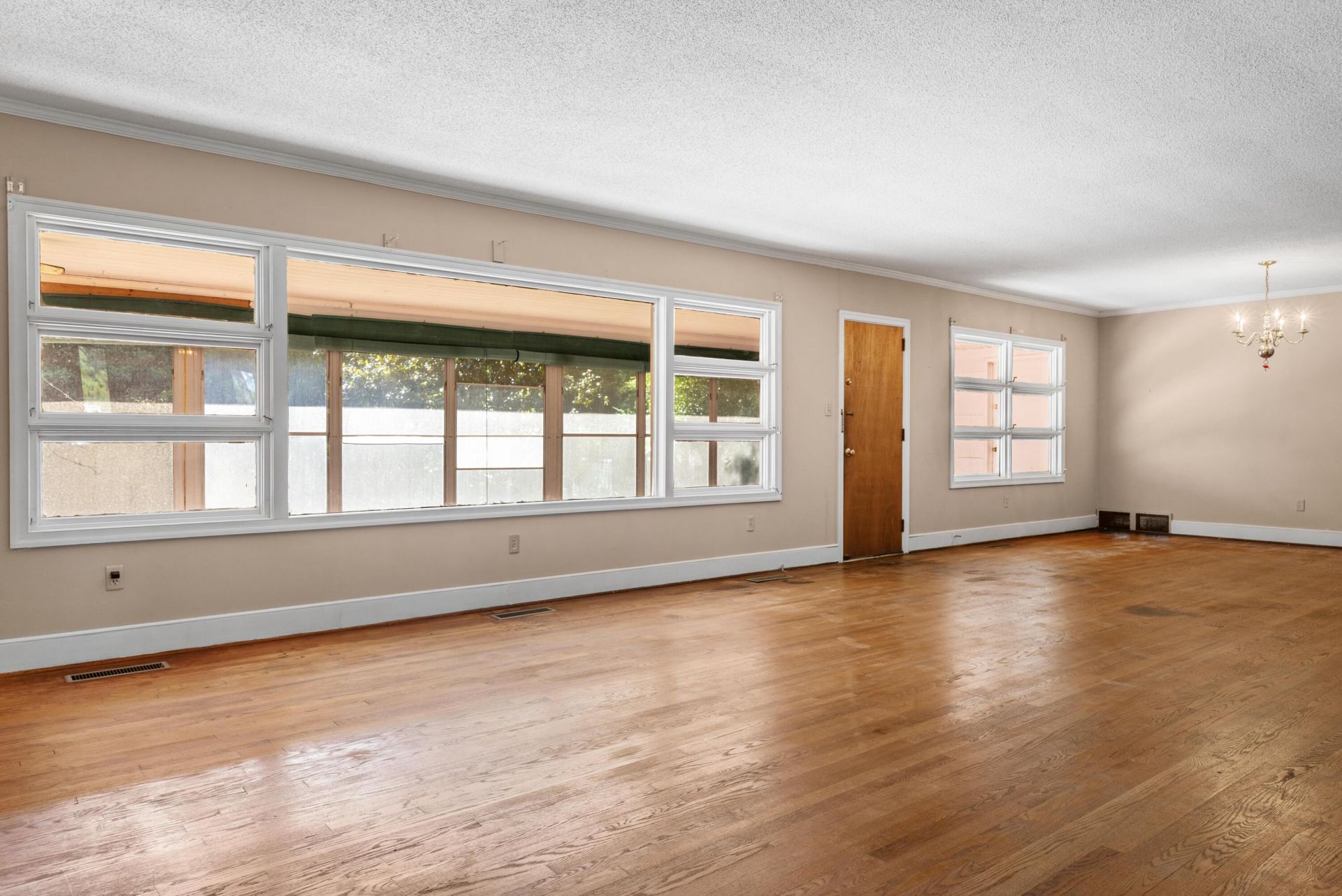 3022 Cordova Road Photo 7