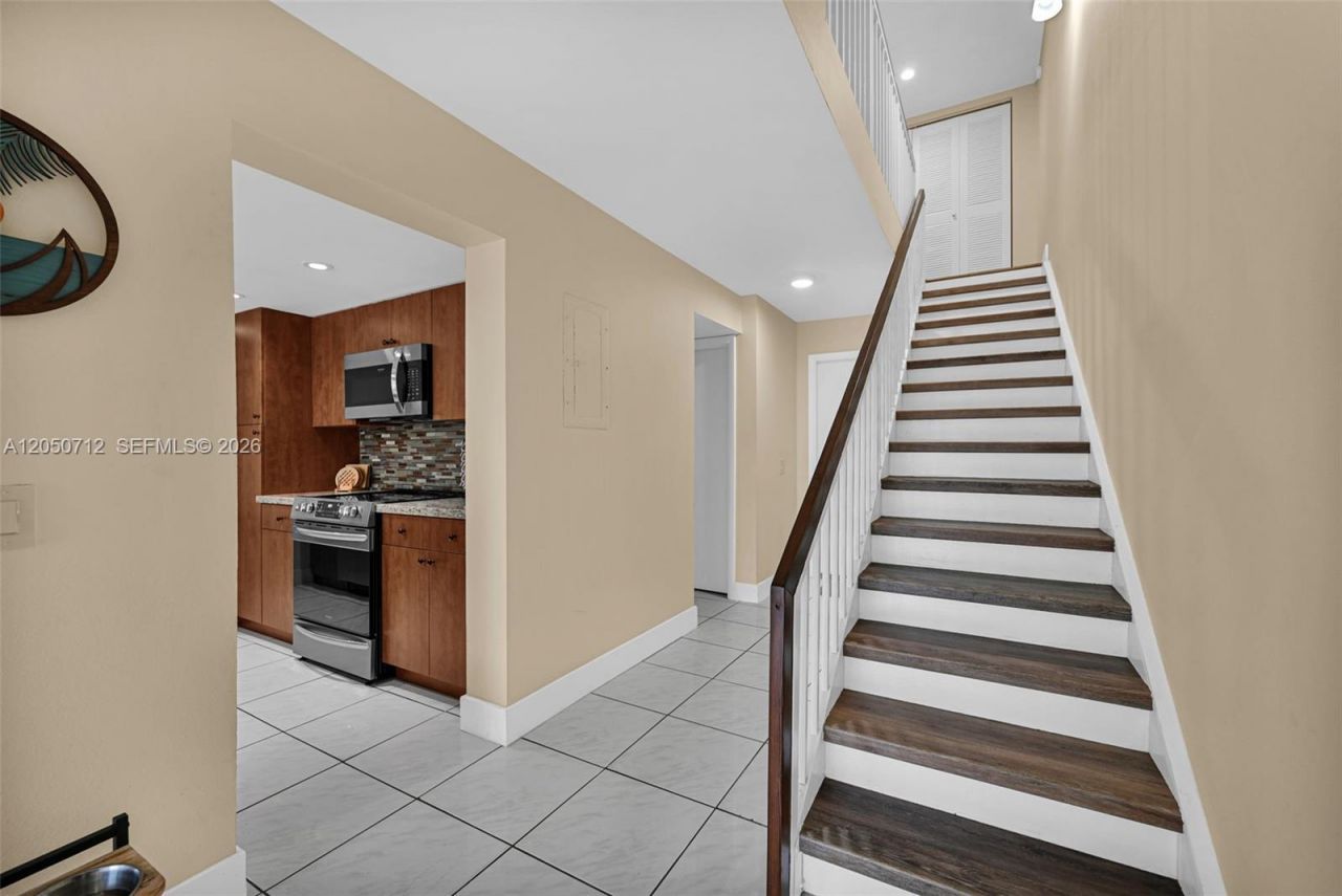 11290 NW 14th Ct, Pembroke Pines, FL 33026 Photo