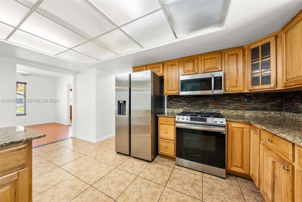 8744 SW 176th Ter , Palmetto Bay, FL 33157 Photo