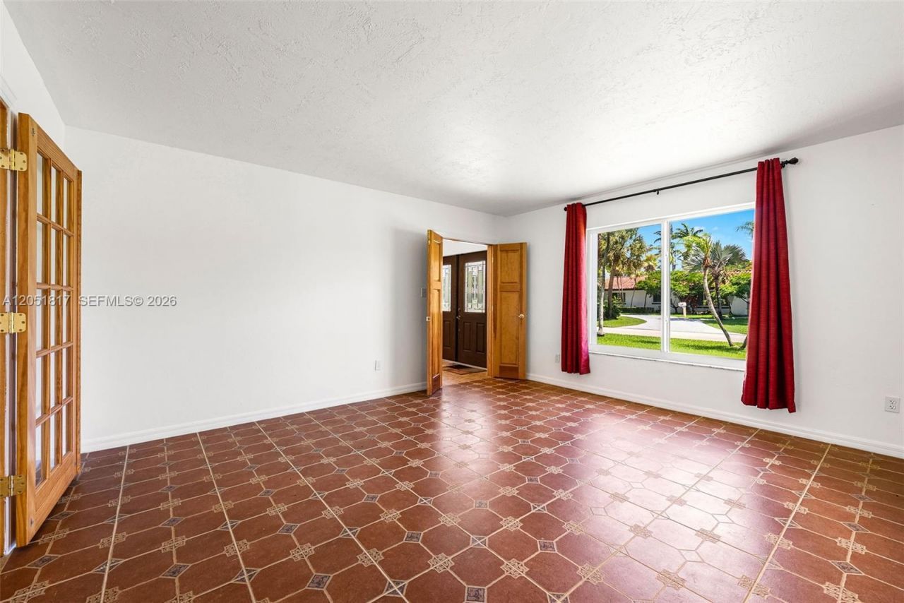 8744 SW 176th Ter , Palmetto Bay, FL 33157 Photo
