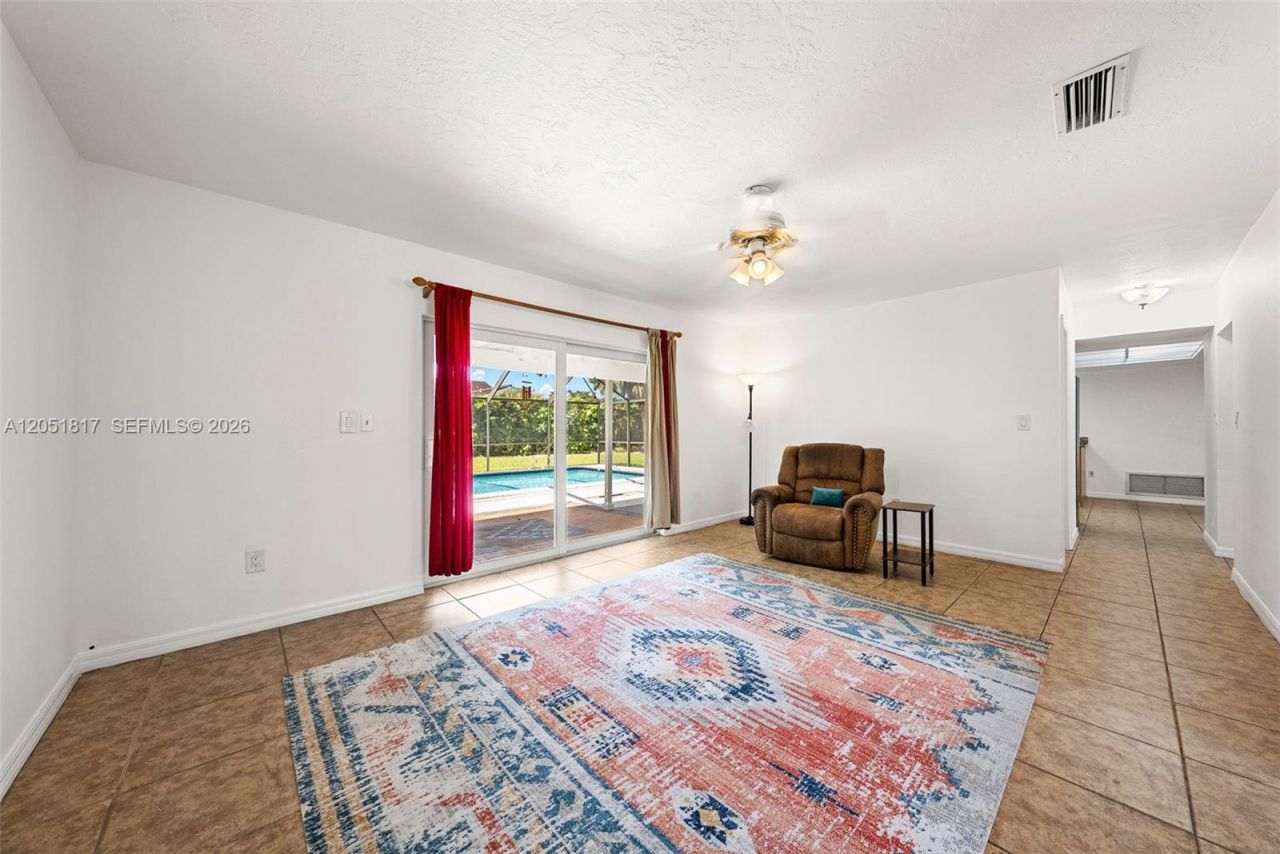 8744 SW 176th Ter , Palmetto Bay, FL 33157 Photo