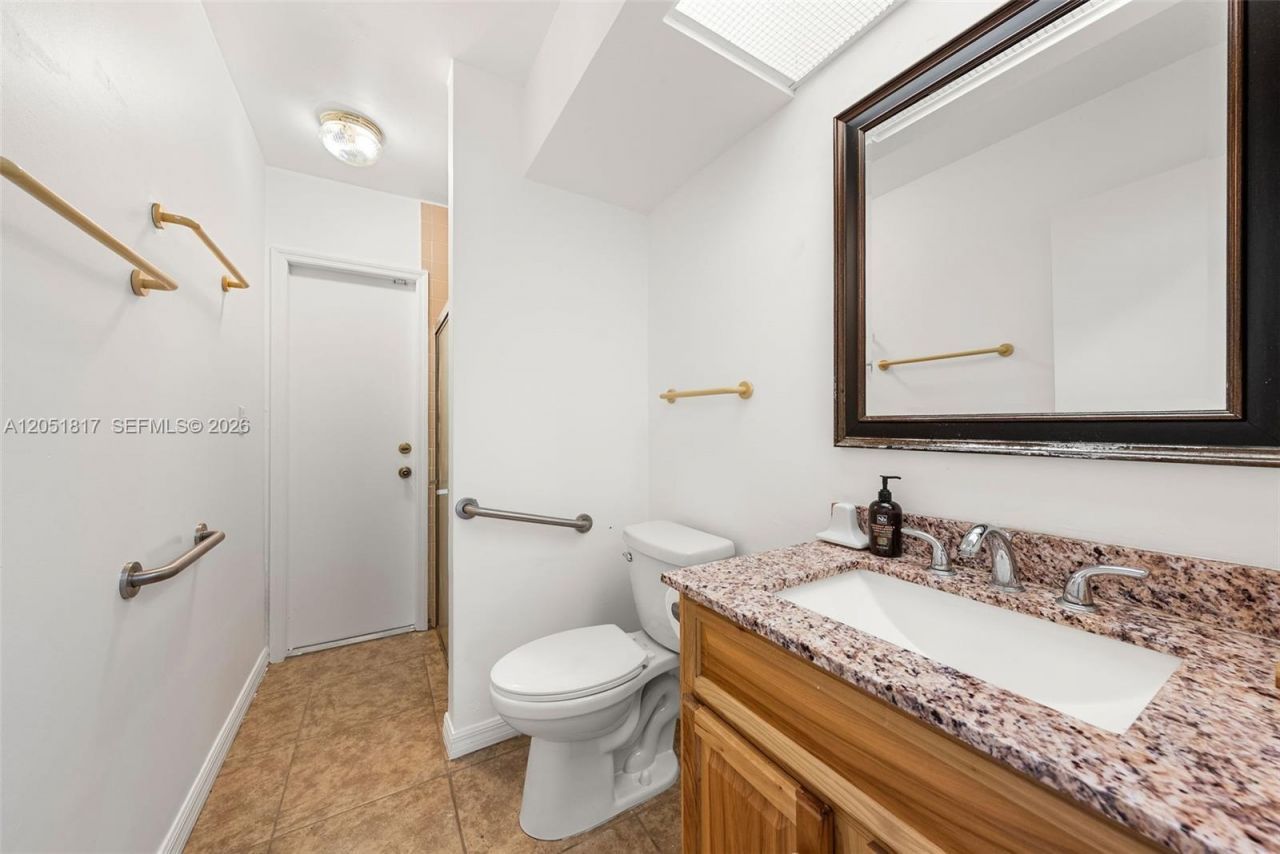 8744 SW 176th Ter , Palmetto Bay, FL 33157 Photo