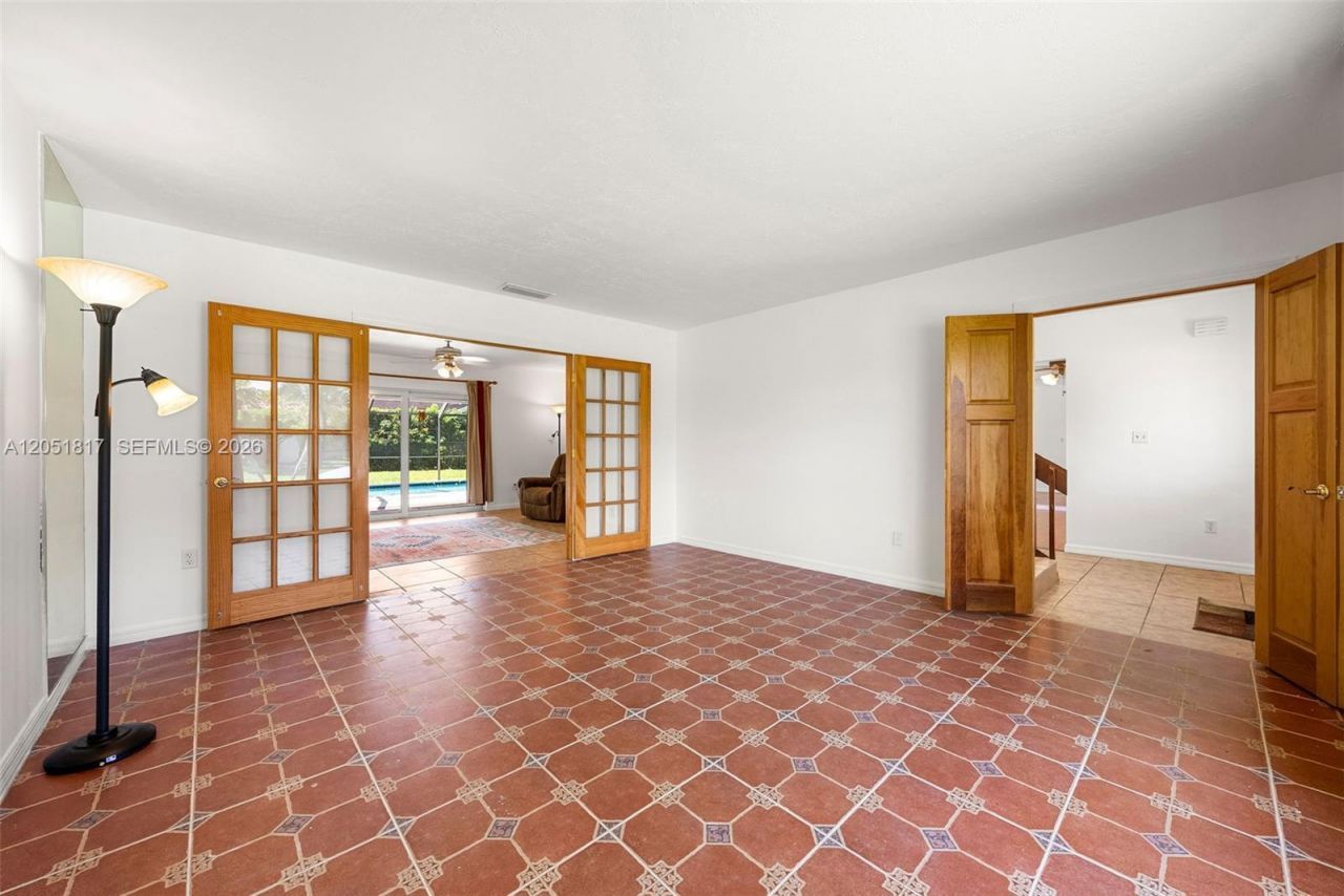8744 SW 176th Ter , Palmetto Bay, FL 33157 Photo