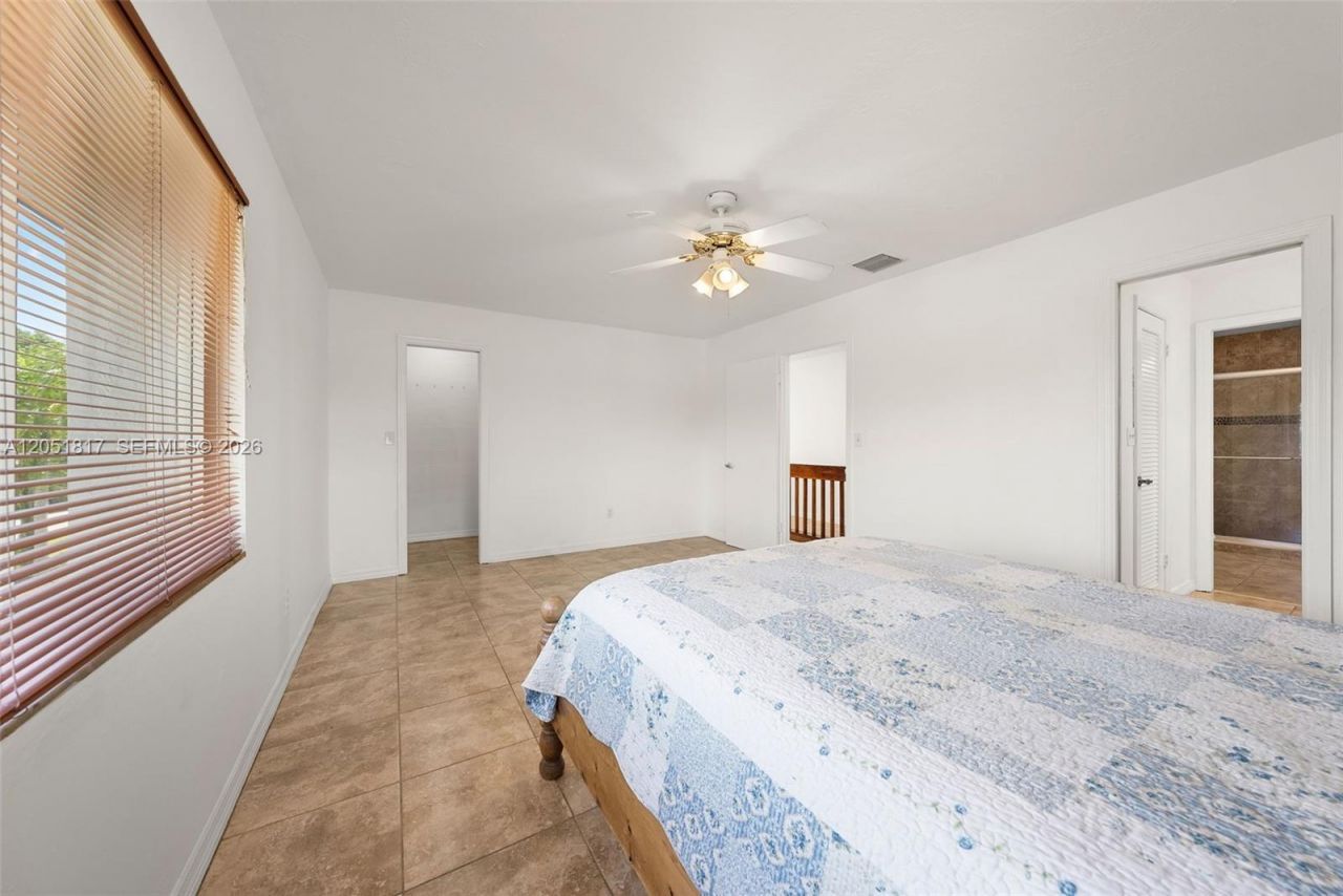 8744 SW 176th Ter , Palmetto Bay, FL 33157 Photo