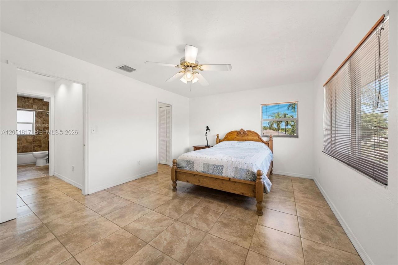 8744 SW 176th Ter , Palmetto Bay, FL 33157 Photo