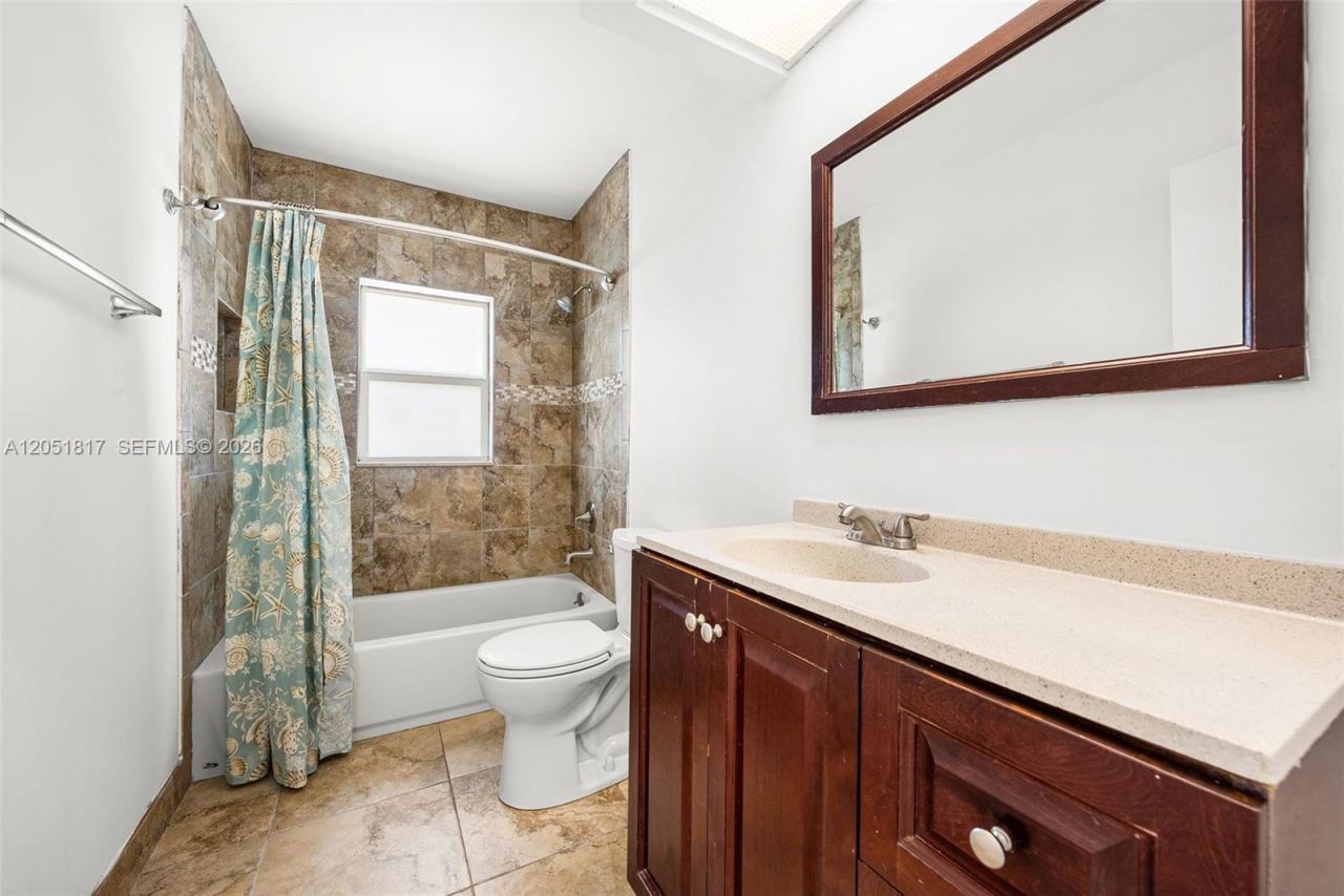 8744 SW 176th Ter , Palmetto Bay, FL 33157 Photo