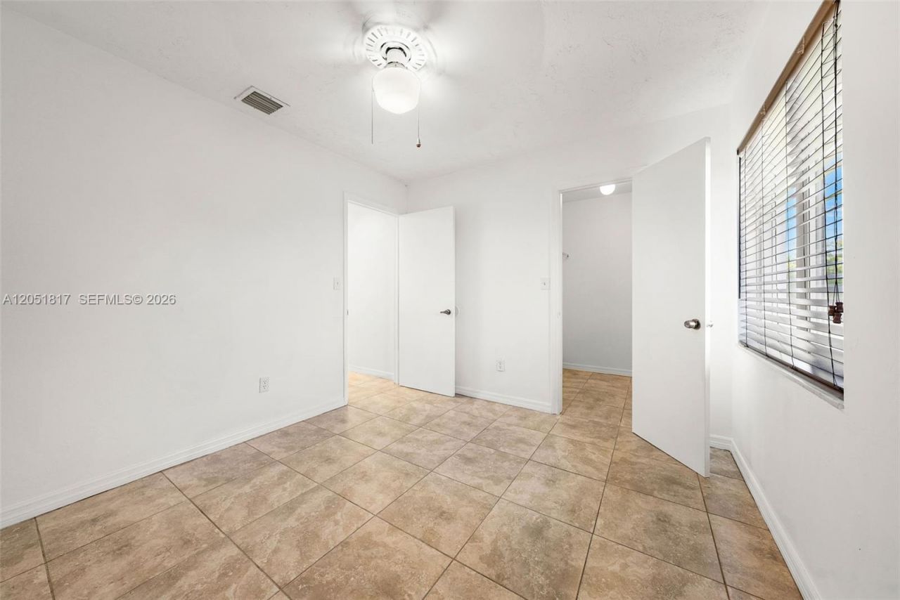 8744 SW 176th Ter , Palmetto Bay, FL 33157 Photo