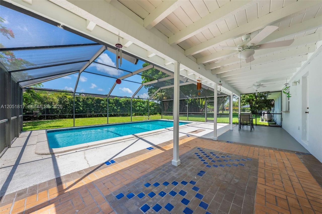 8744 SW 176th Ter , Palmetto Bay, FL 33157 Photo