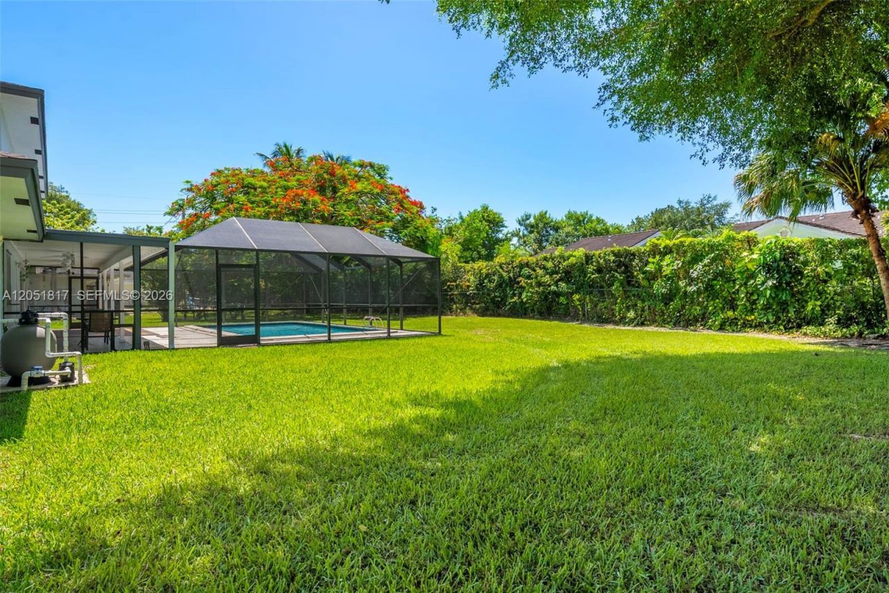 8744 SW 176th Ter , Palmetto Bay, FL 33157 Photo