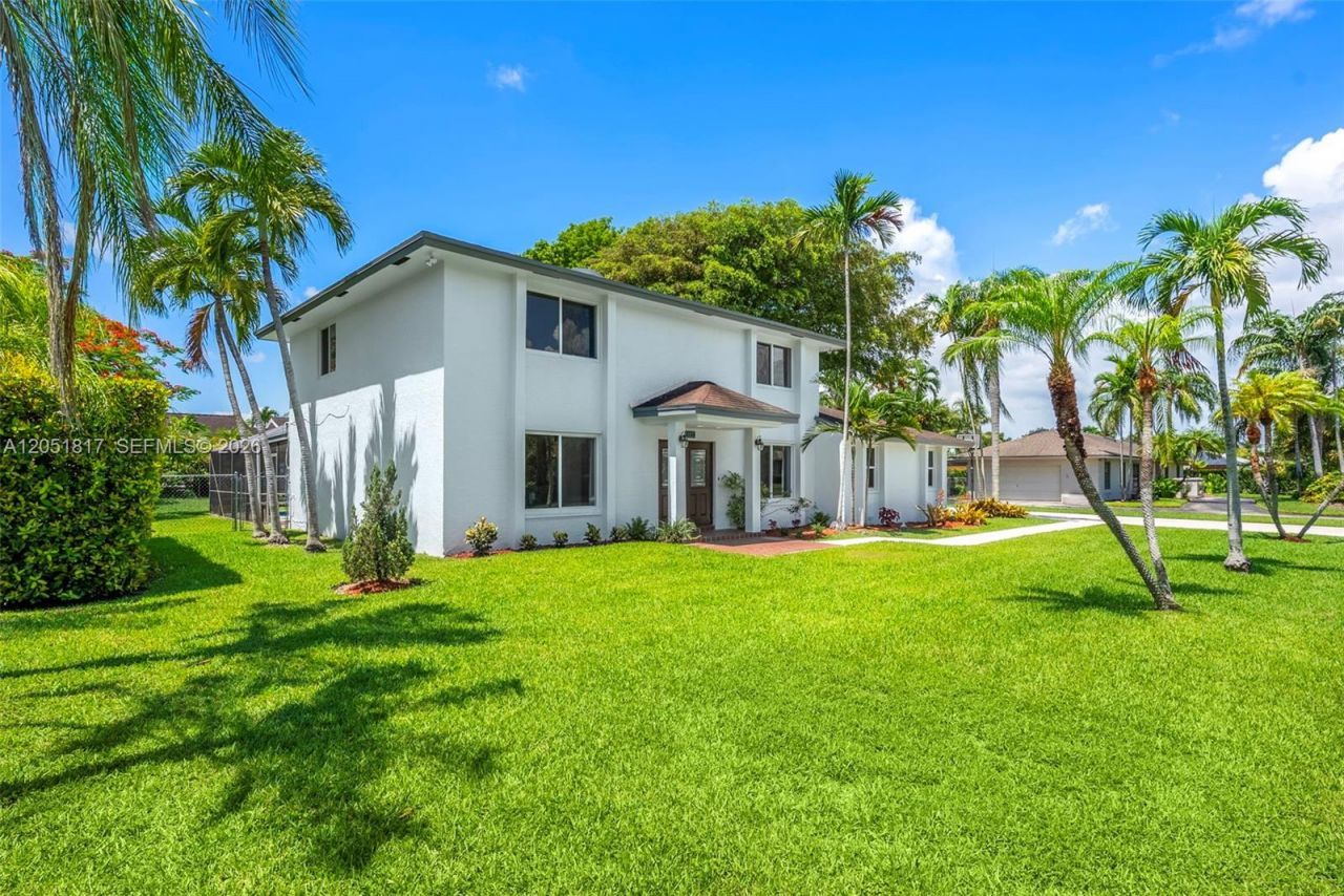 8744 SW 176th Ter , Palmetto Bay, FL 33157 Photo