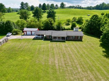 260 Putter Lane, Beattyville, KY 41311