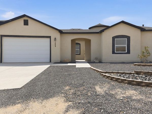 1209 11th Street SE, Rio Rancho, NM 87124