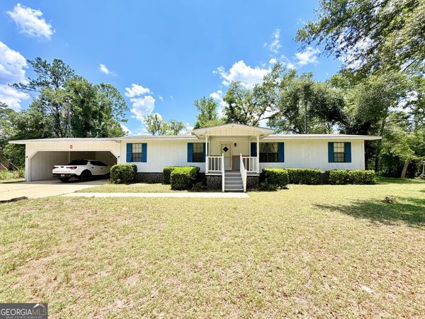 86 Shadydale Road, Lumber City, GA 31549