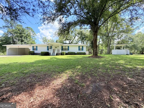 86 Shadydale Road, Lumber City, GA 31549