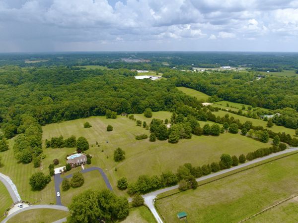 6881 Glidewell Road , Unit 5, Cross Plains, TN 37049
