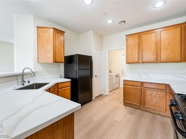 450 Westminster Hall Avenue, Unit 101, North Las Vegas, NV 89032