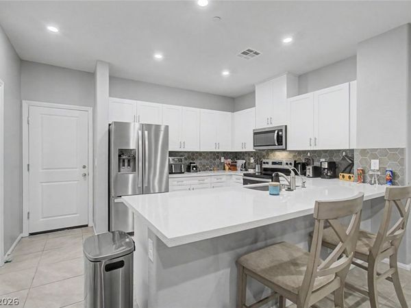 6740 Nimbus Avenue , Las Vegas, NV 89130