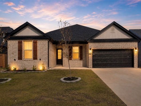 7008 SW High Meadow Boulevard , Bentonville, AR 72713