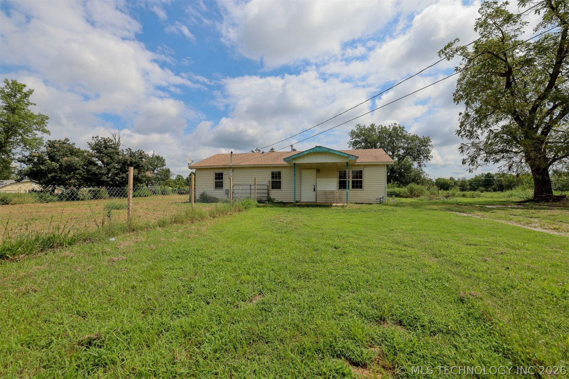 1421 S Cedar Street , Bristow, OK 74010 Main Photo