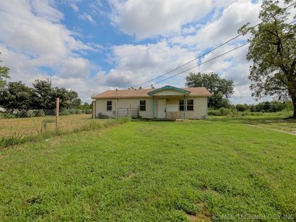 1421 S Cedar Street Bristow, OK 74010