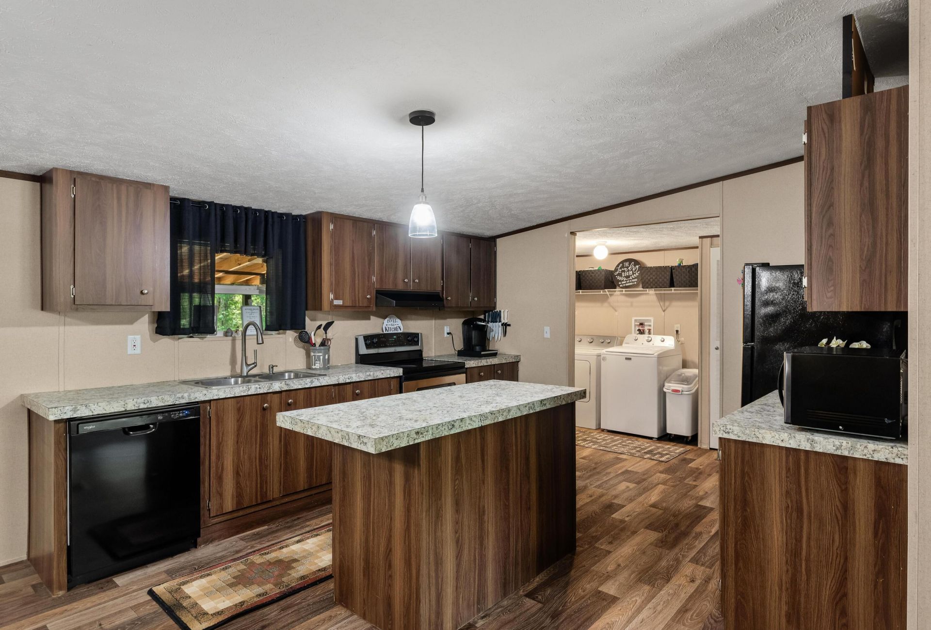 470 Pauline Drive Photo 10