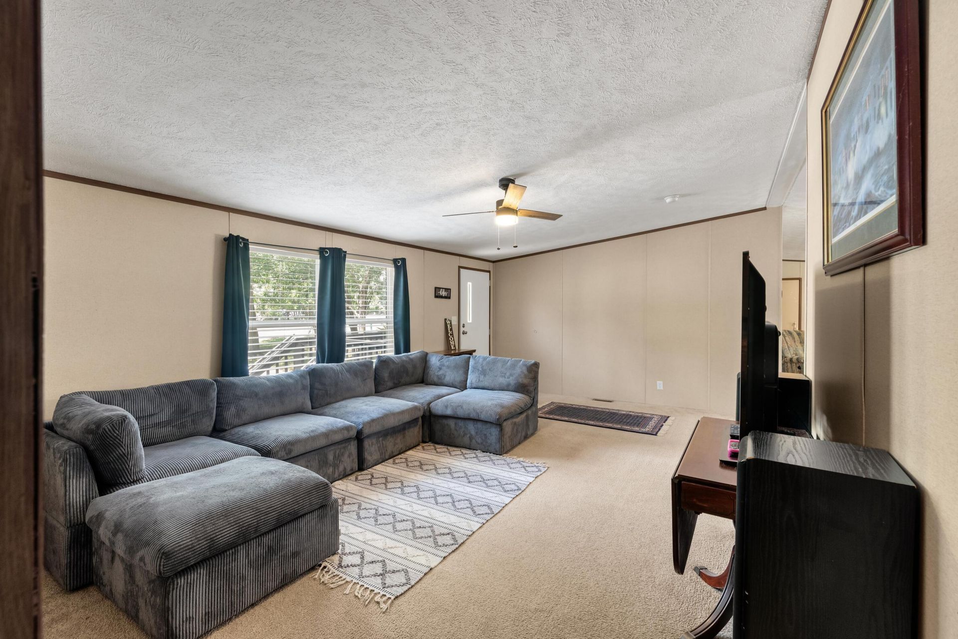 470 Pauline Drive Photo 7
