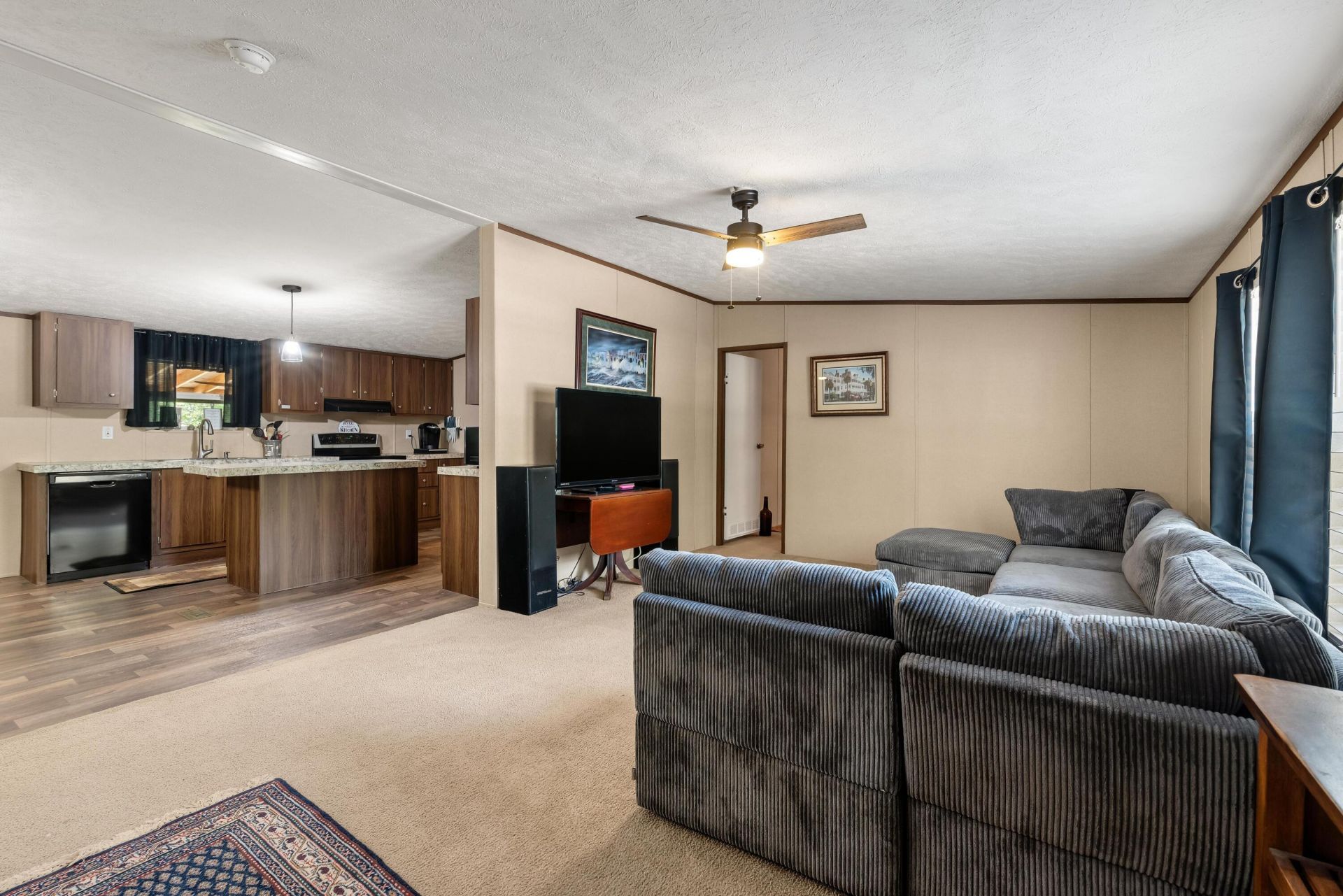470 Pauline Drive Photo 8