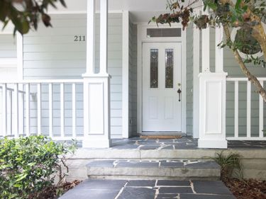 211 Oxford Hills Drive, Chapel Hill, NC 27514