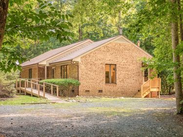 9021 Collins Creek Drive, Chapel Hill, NC 27516