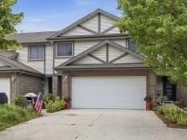 183 Pine Ridge Ct, Mishicot, WI 54228