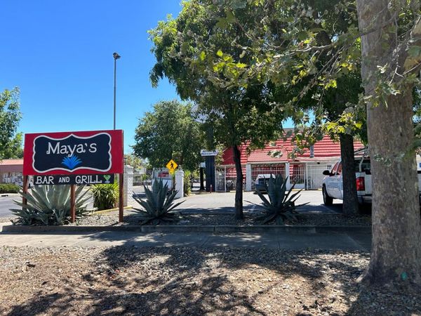 2700 Broadway, Sacramento, CA 95818