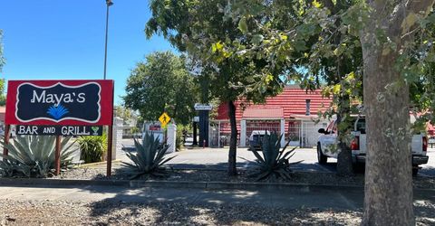 2700 Broadway, Sacramento, CA 95818 Photo