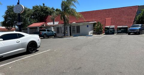2700 Broadway, Sacramento, CA 95818 Photo