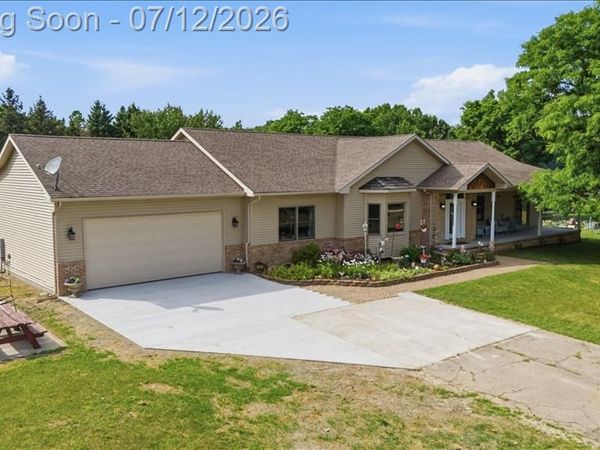 1350 Bald Eagle Lake Road, Groveland Twp, MI 48462