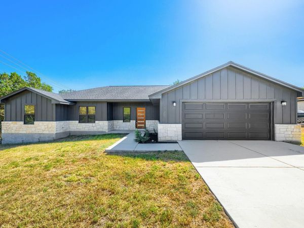 3711 Rock Terrace DR, Lago Vista, TX 78645