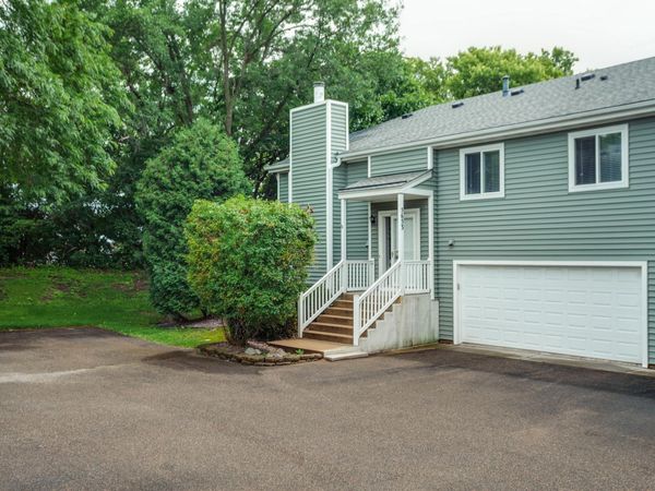 5653 Pompano Drive, Hopkins, MN 55343