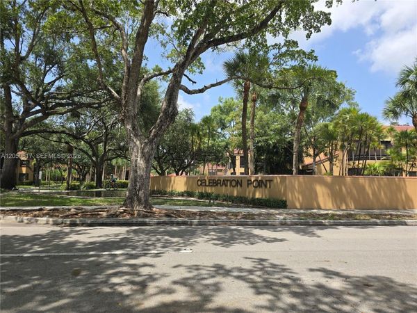 15545 N Miami Lakeway N , Unit 211, Miami Lakes, FL 33014