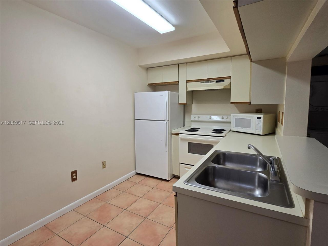 15545 N Miami Lakeway N , Unit 211, Miami Lakes, FL 33014 Photo