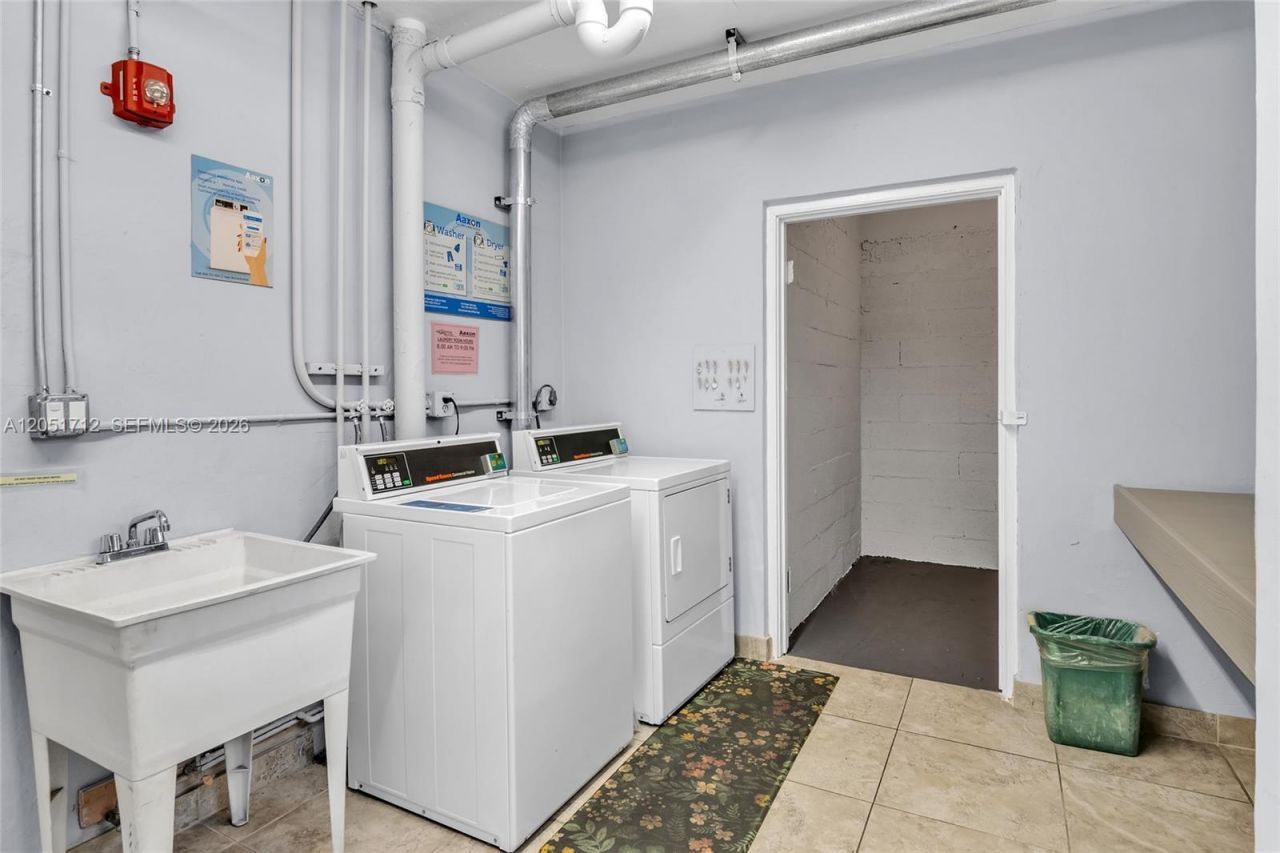 1000 NE 14th Ave , Unit 503, Hallandale Beach, FL 33009 Photo