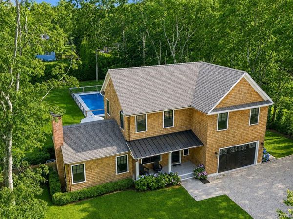 15 Wild Cherry Lane , East Quogue, NY 11942