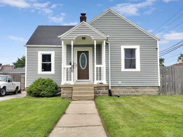 6916 Monroe Avenue, Hammond, IN 46324
