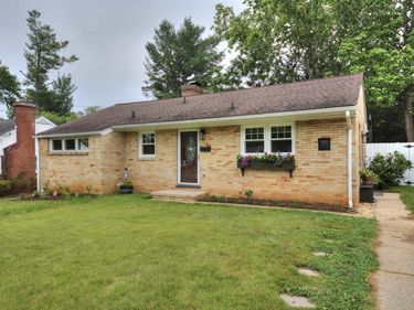 918 JEFFERSON AVE, WAYNESBORO, VA 22980