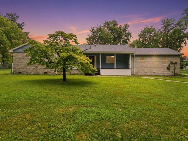 602 W Nixon Street , Buffalo, MO 65622