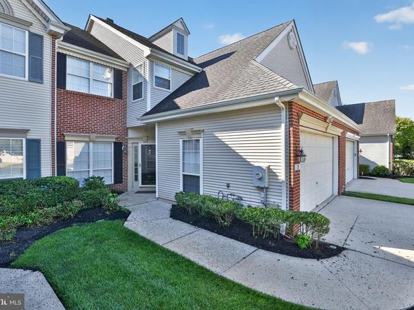 13 GRAND BANKS CIRCLE, EVESHAM, NJ 08053