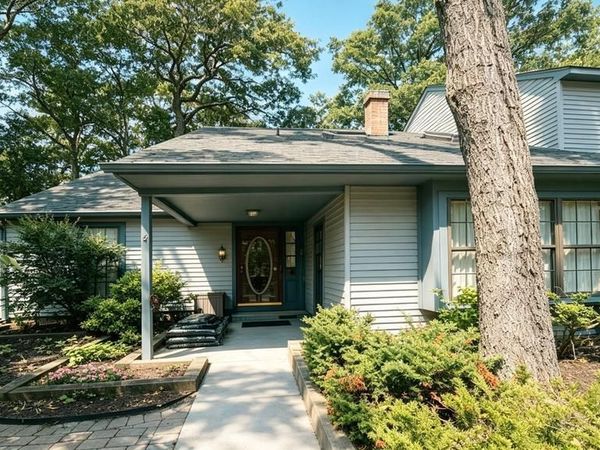 9 S QUAIL HILL BOULEVARD , ABSECON, NJ 08205