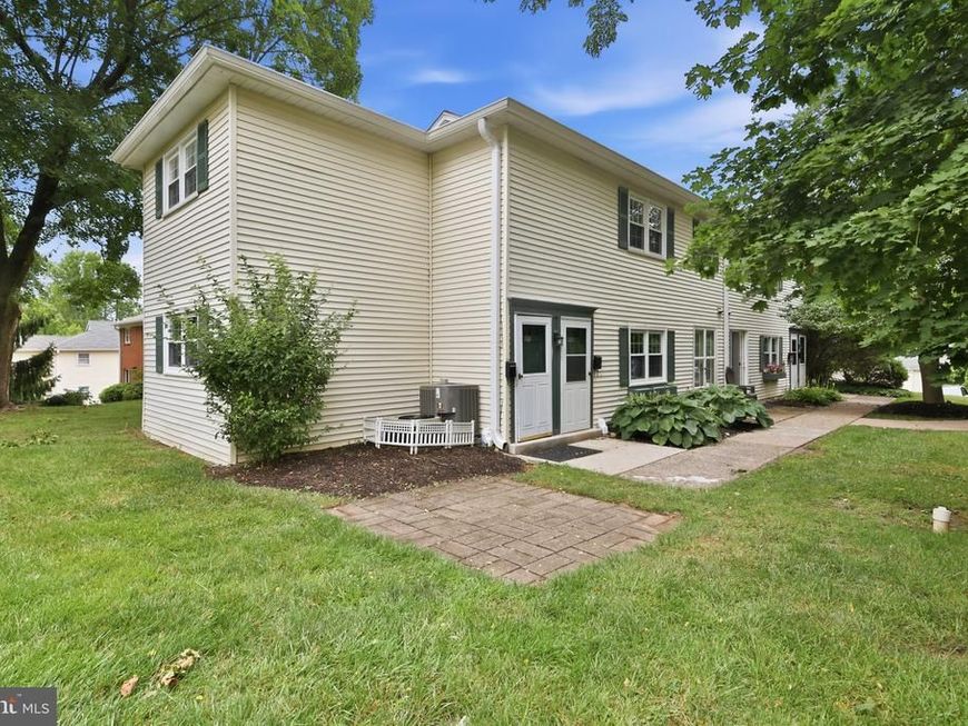701 Yardley Cmns, Yardley, PA 19067 Main Photo