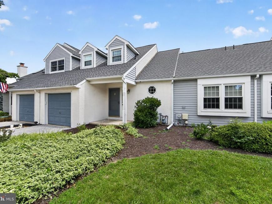 44 Hunters Run, Newtown Square, PA 19073 Main Photo