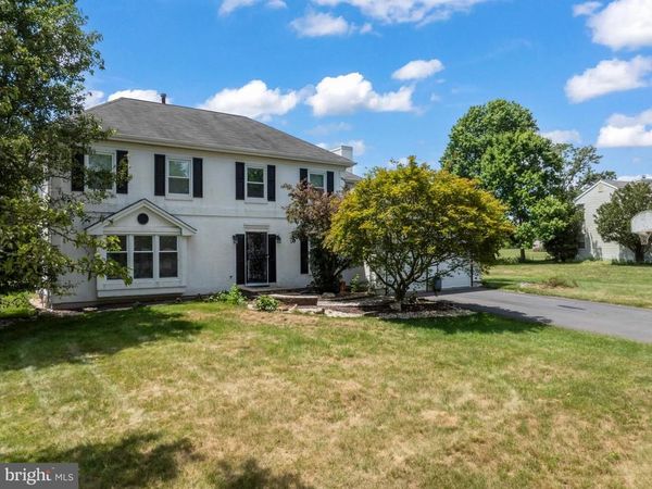 5 ROBERT DRIVE, PRINCETON JUNCTION, NJ 08550